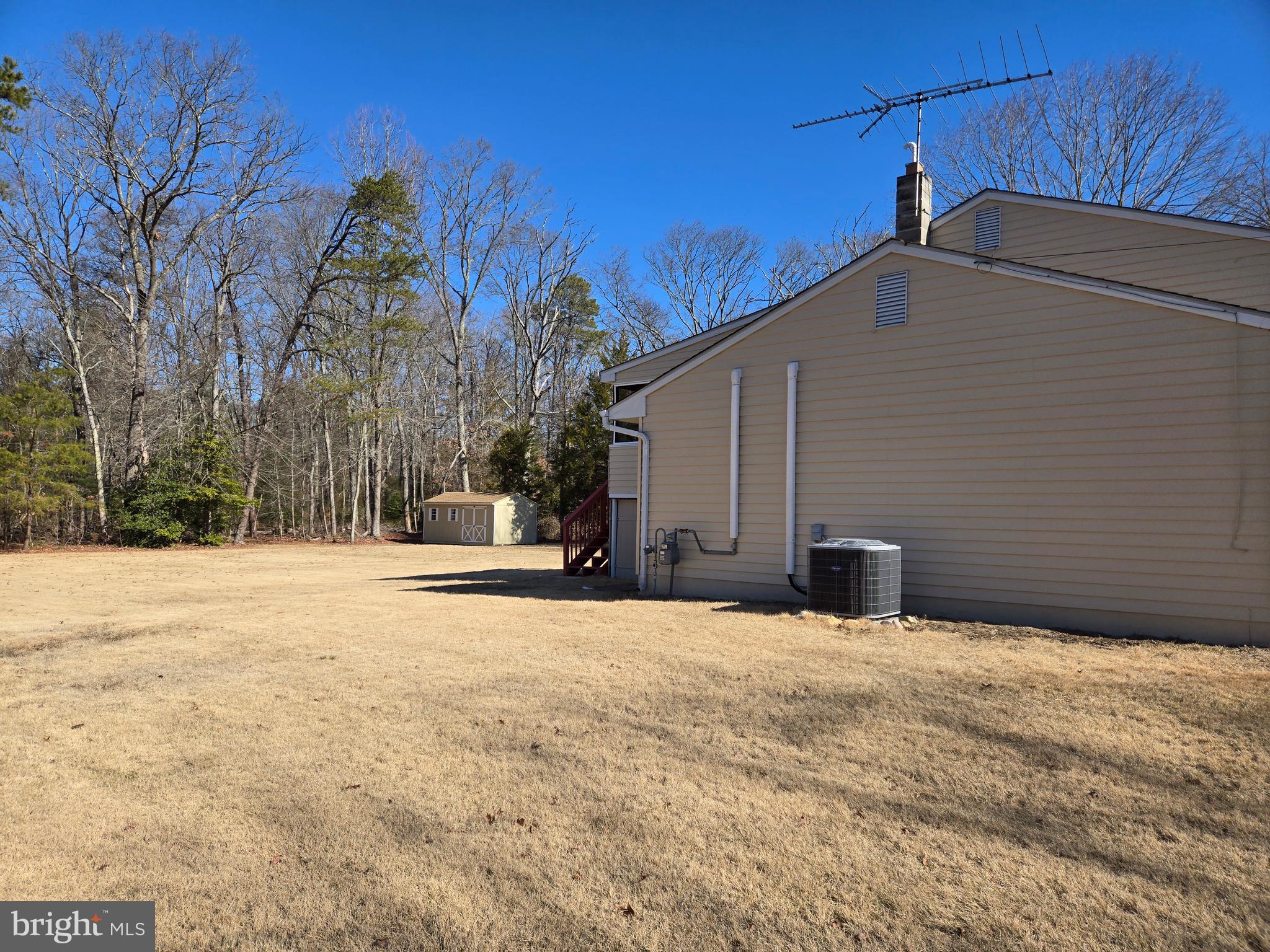 8 SANDY DRIVE