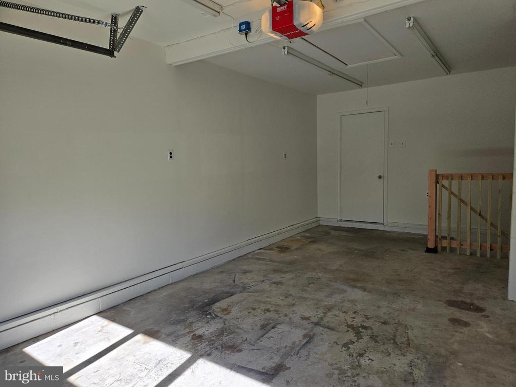 8 SANDY DRIVE