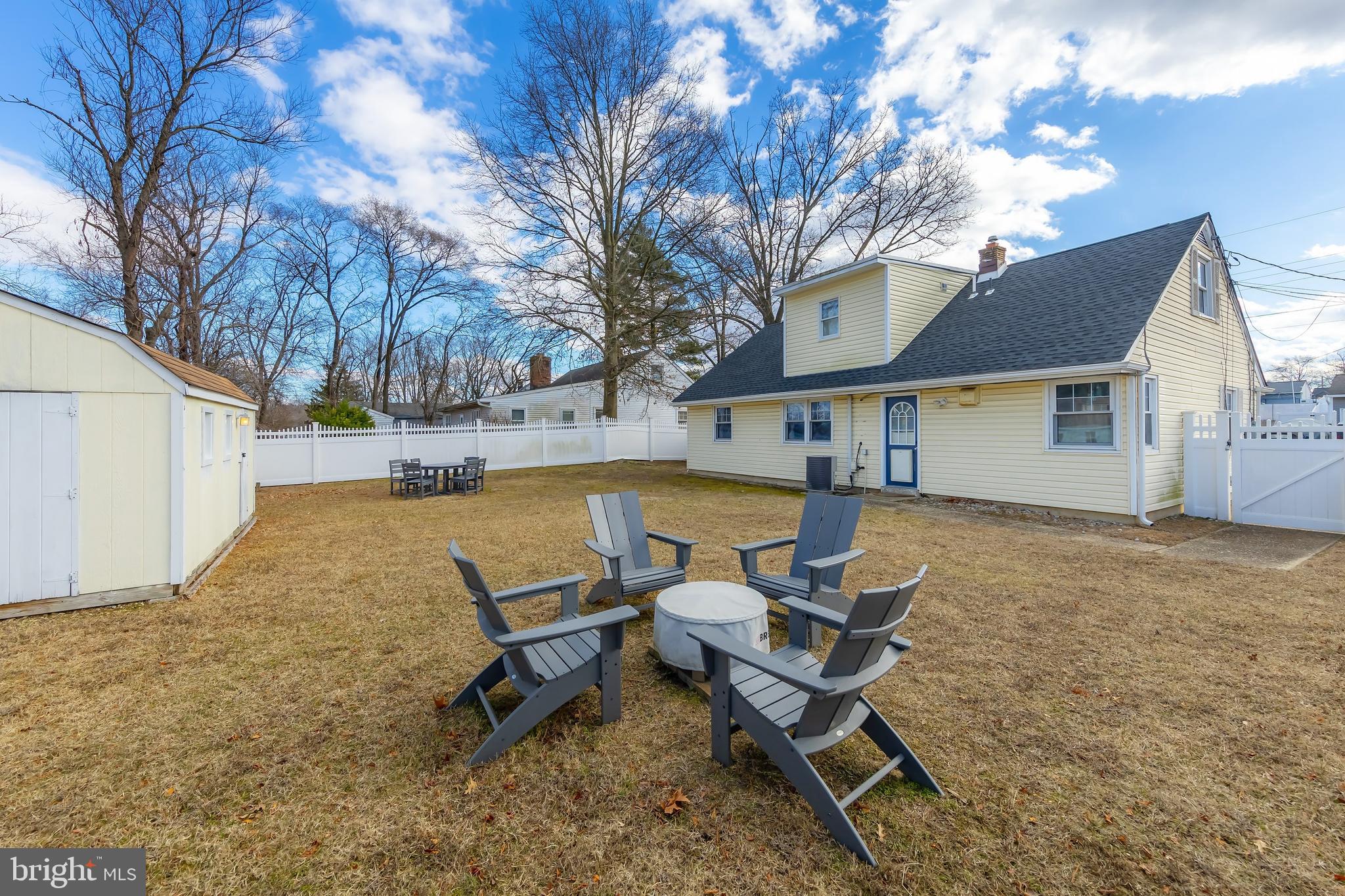323 Lasalle Ave