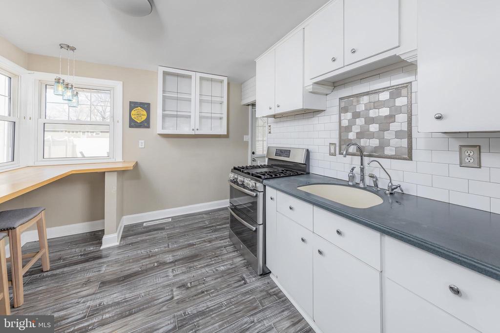 323 Lasalle Ave