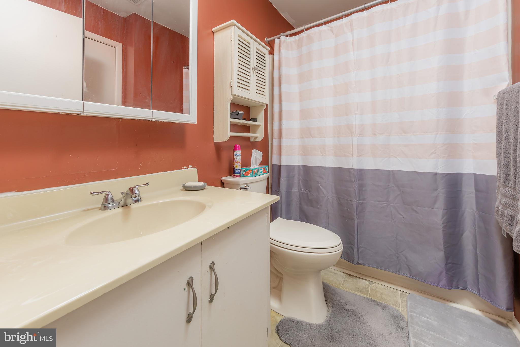 341 Coventry Ct