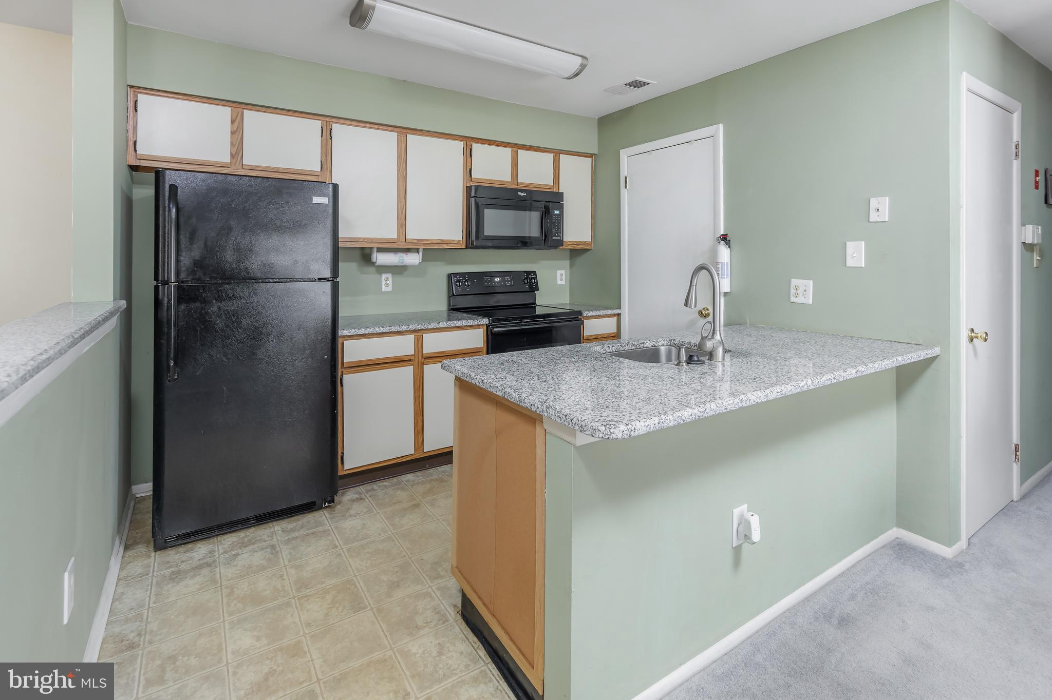 341 Coventry Ct