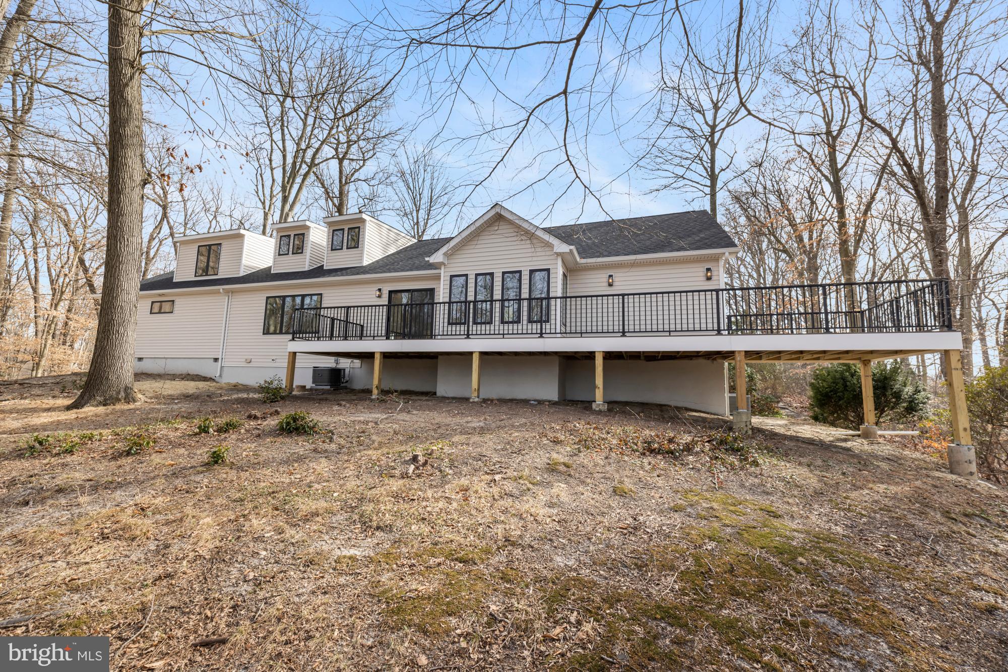 512 Breakneck Rd
