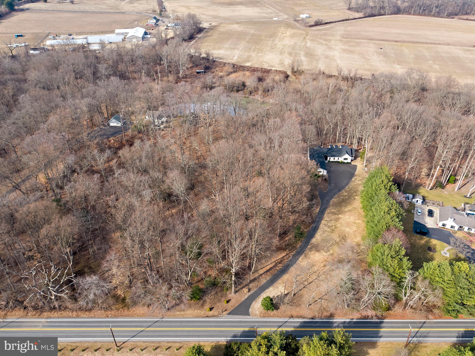 512 Breakneck Rd