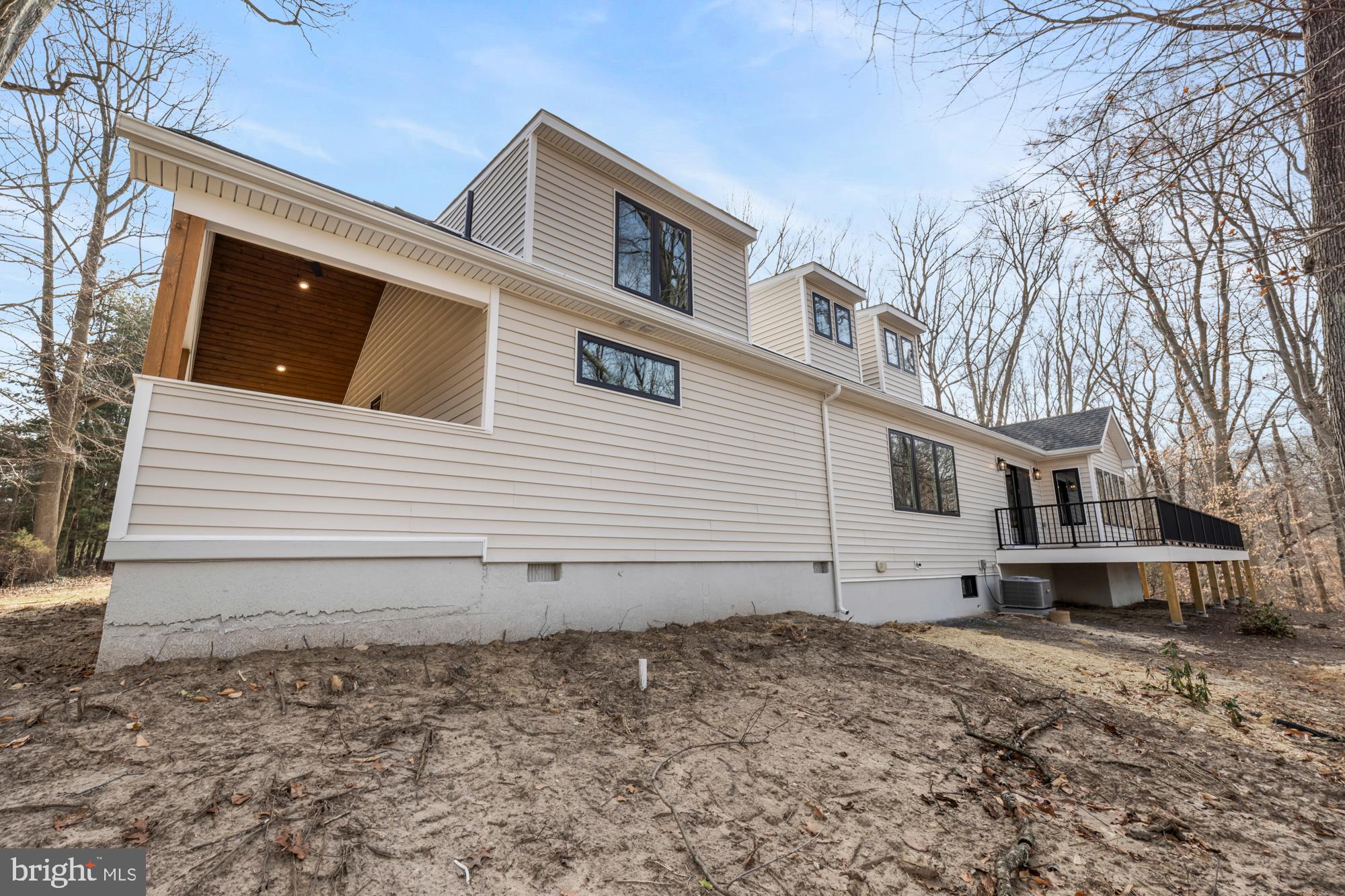 512 Breakneck Rd