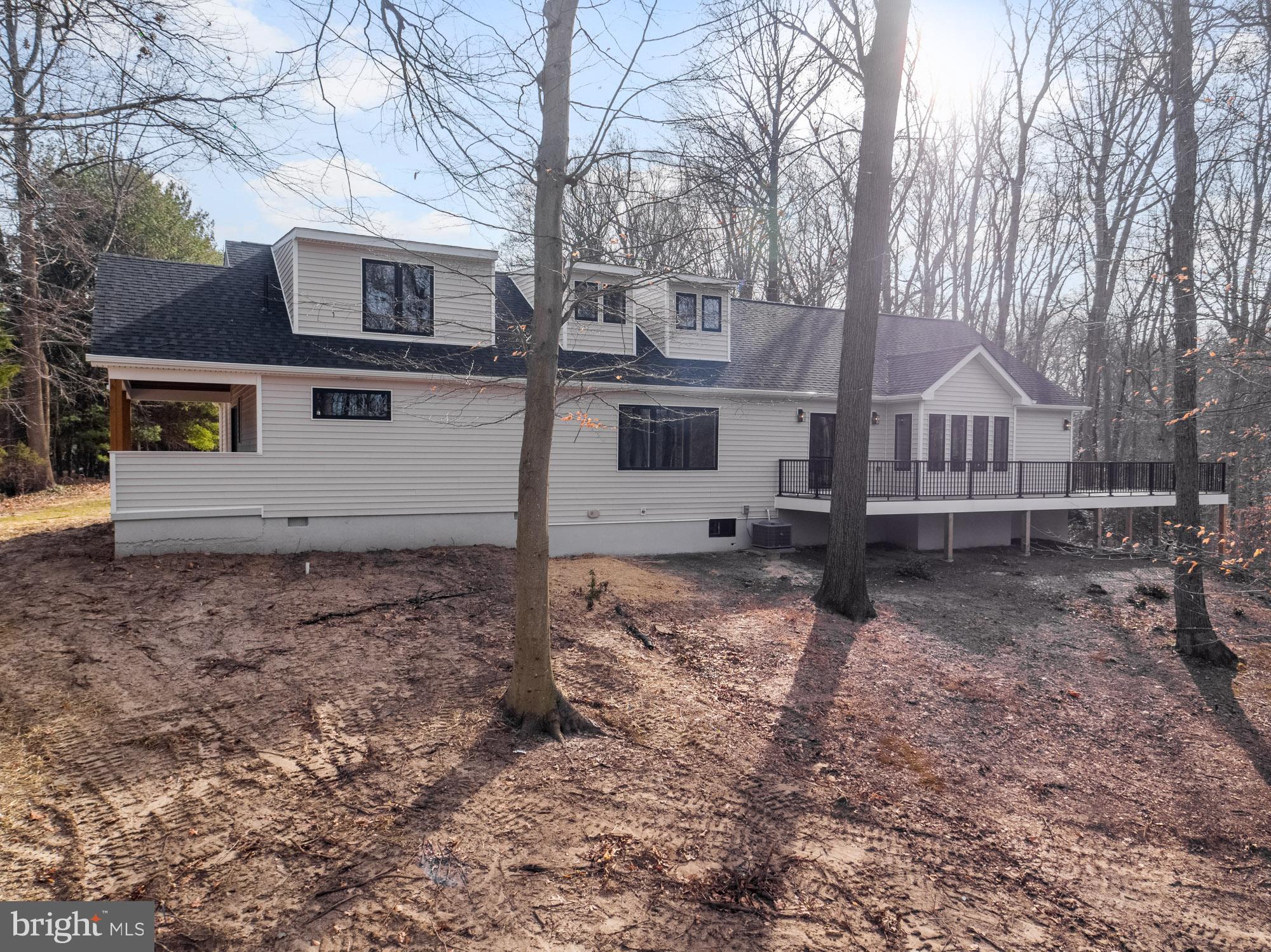 512 Breakneck Rd