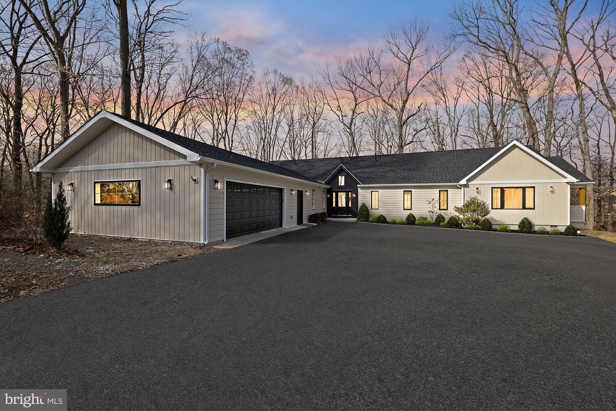512 Breakneck Rd
