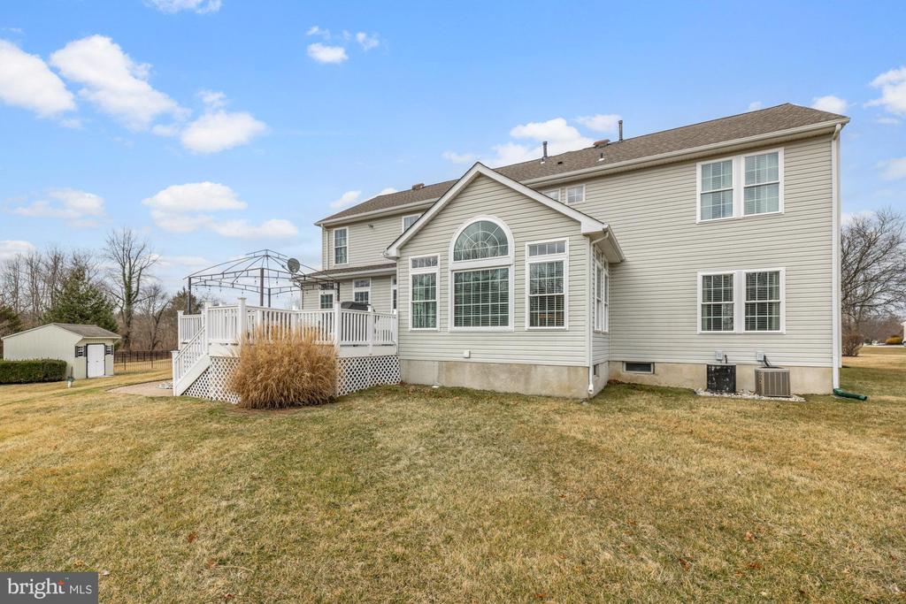 205 Shetland Ct