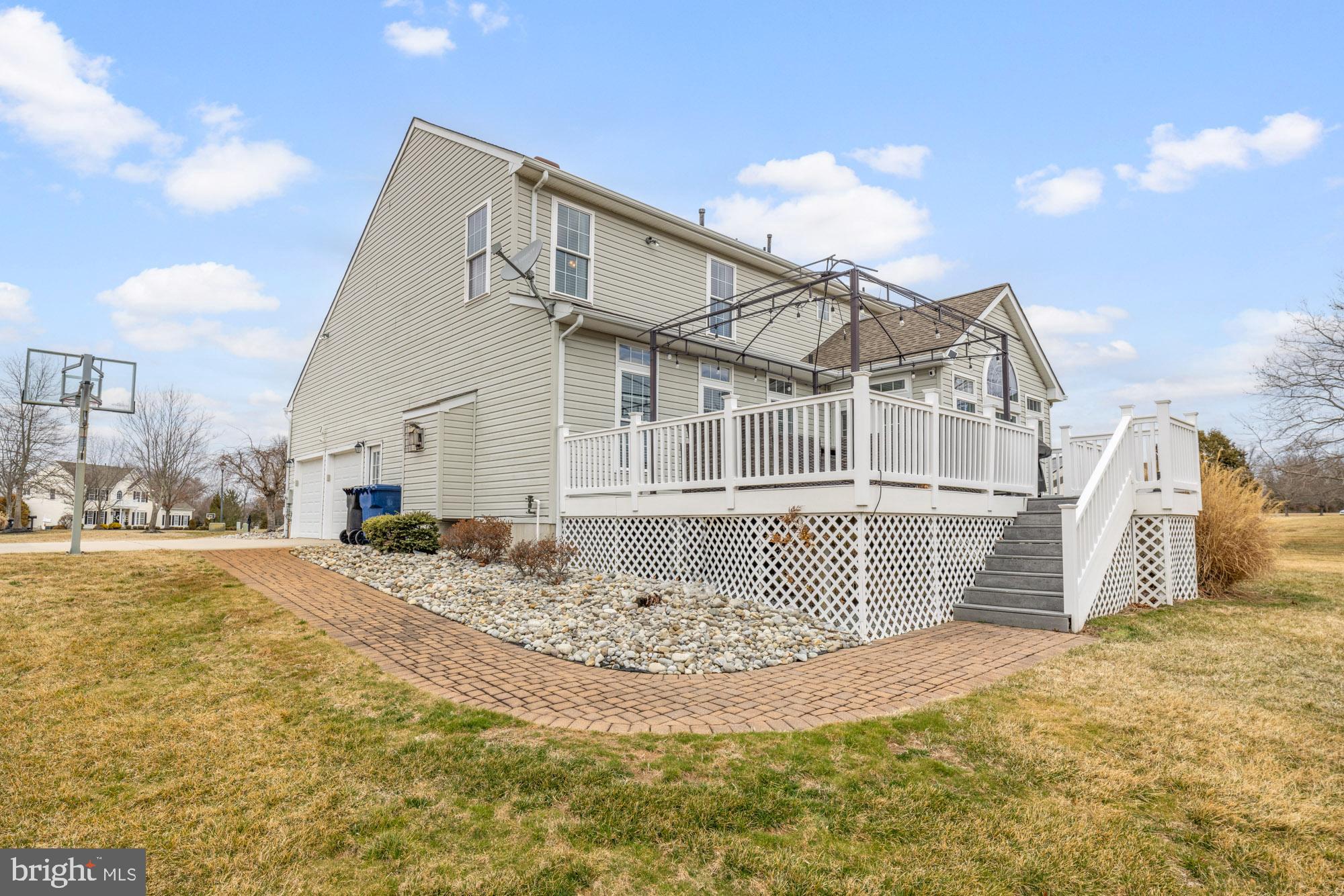 205 Shetland Ct