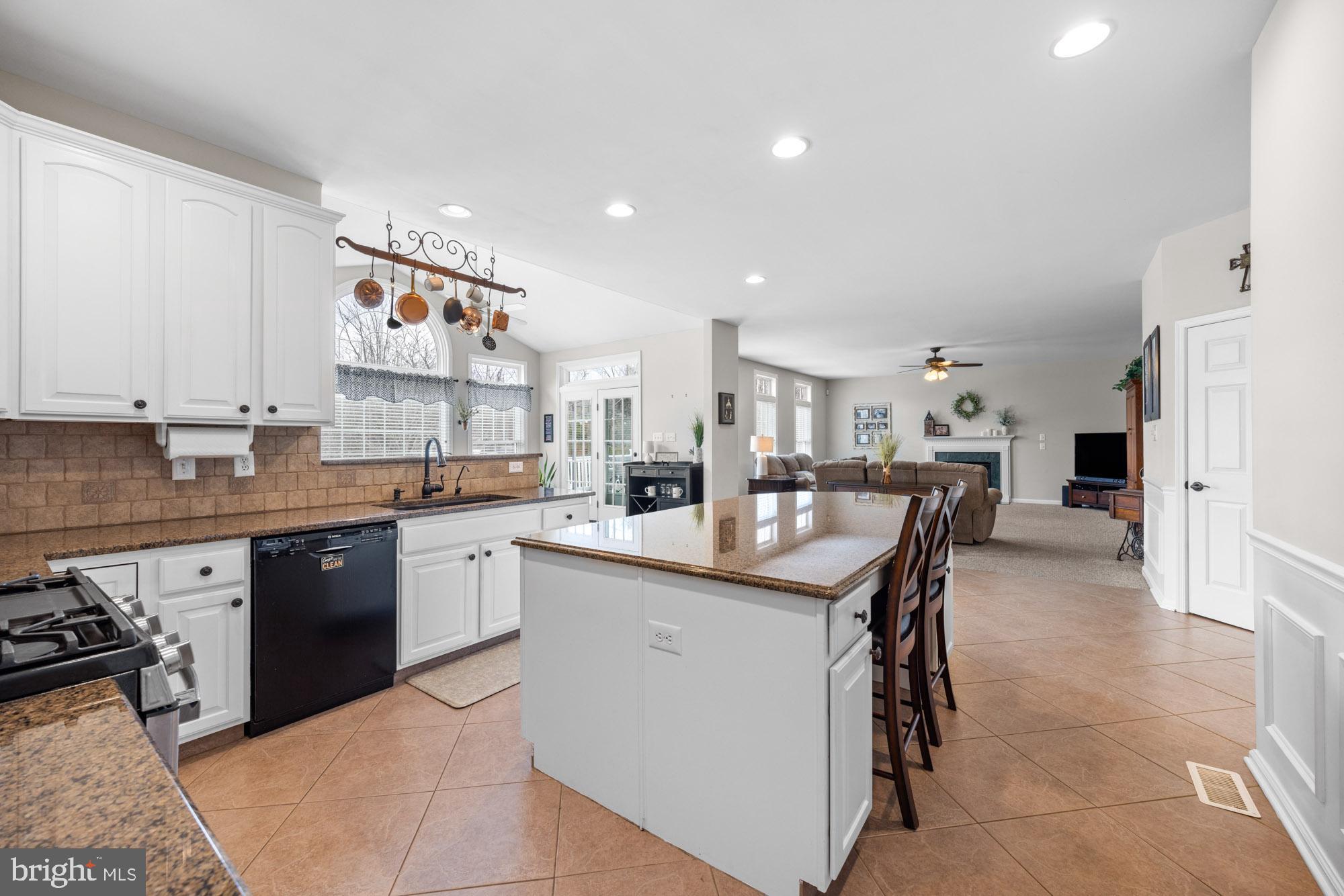 205 Shetland Ct