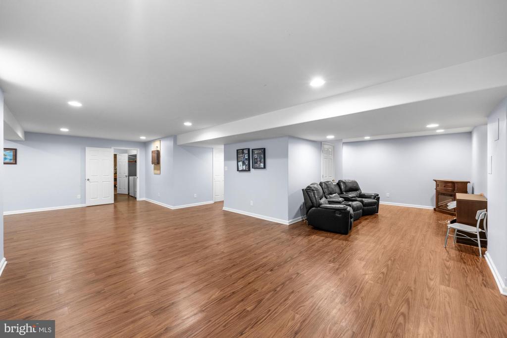 205 Shetland Ct