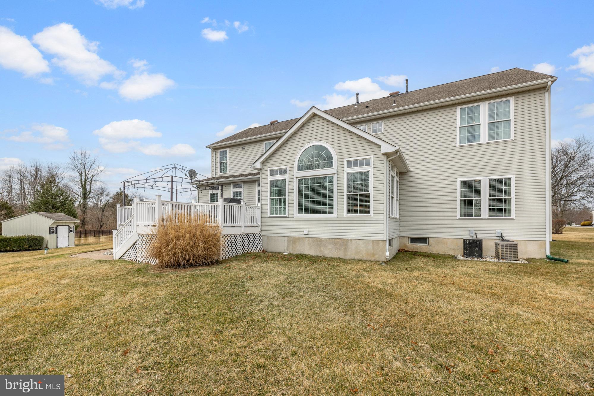 205 Shetland Ct