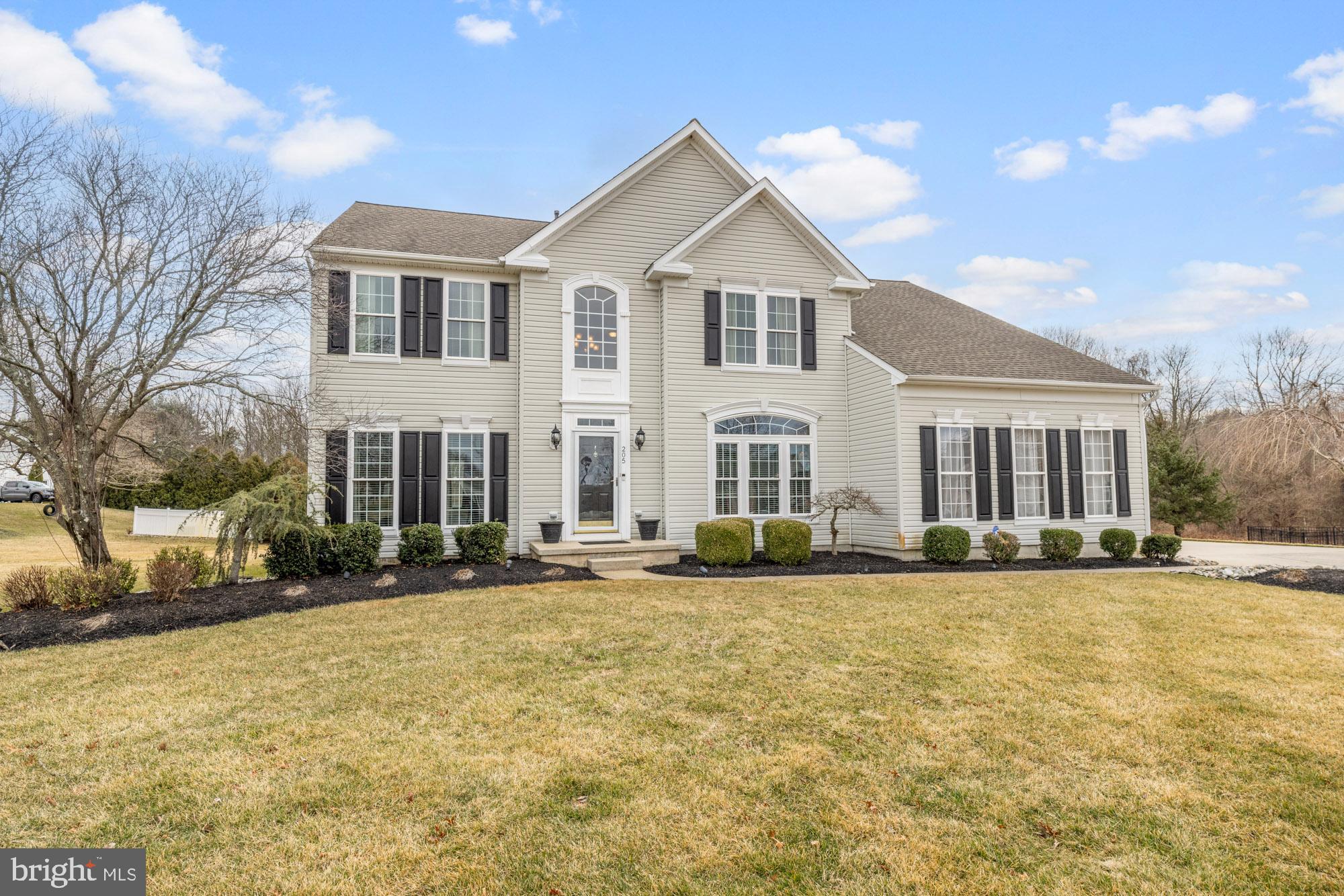 205 Shetland Ct