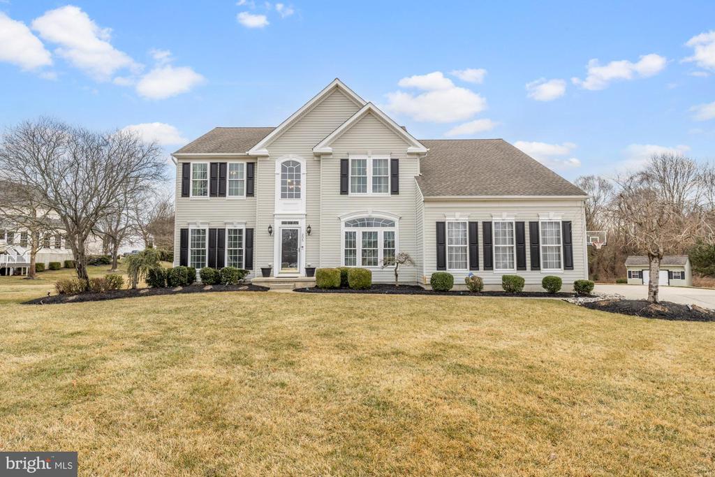 205 Shetland Ct