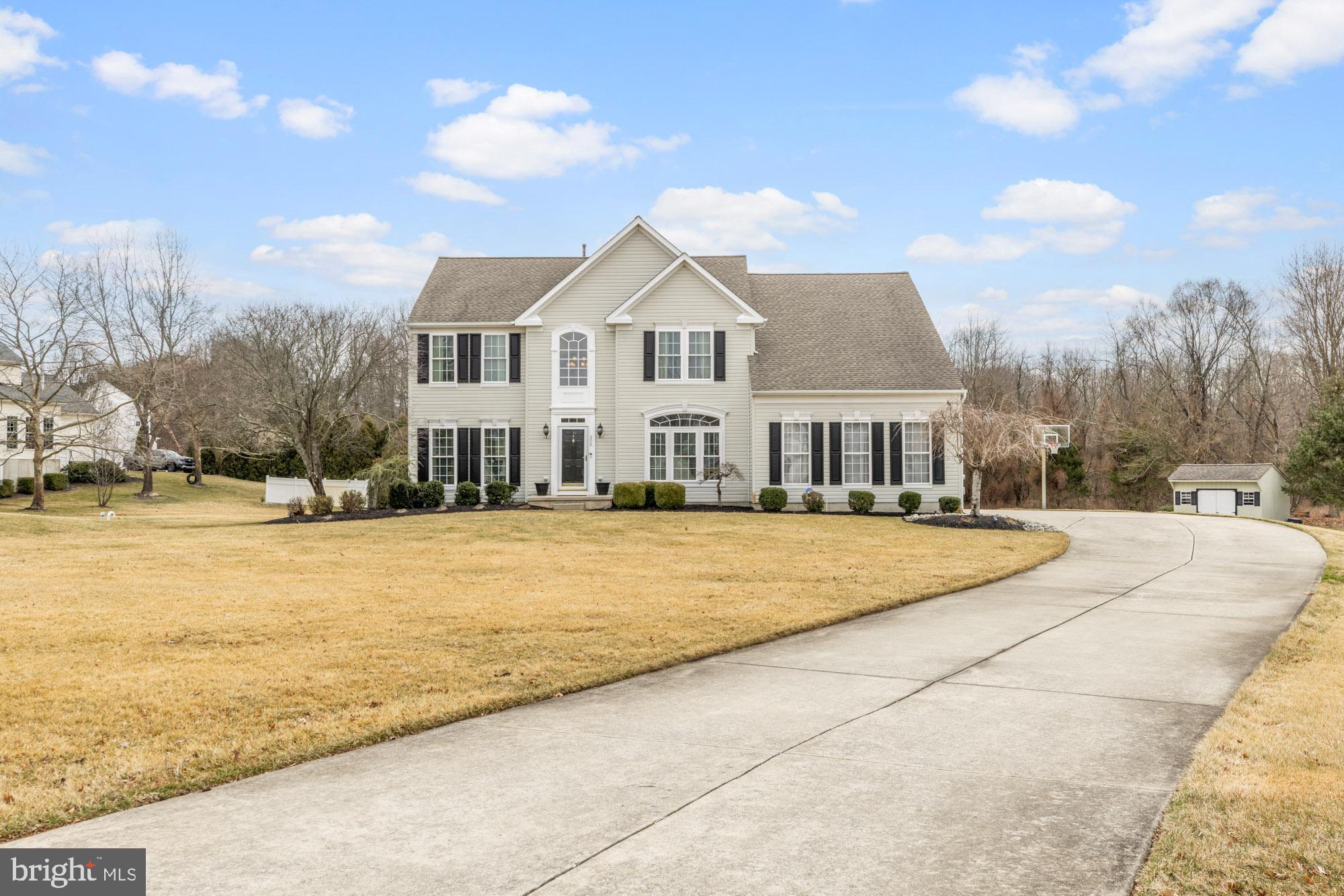 205 Shetland Ct