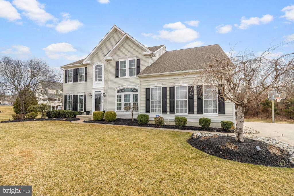 205 Shetland Ct