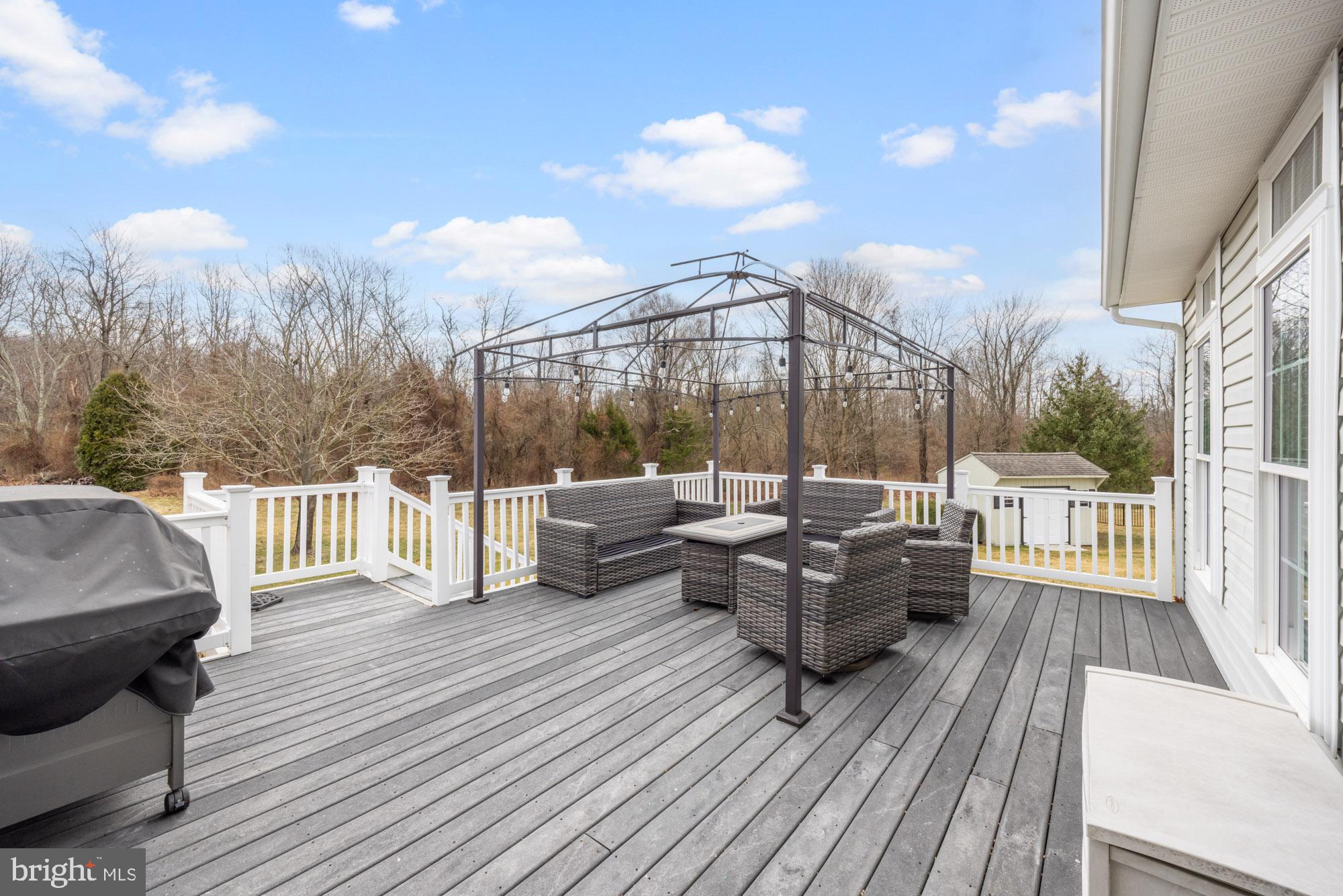 205 Shetland Ct