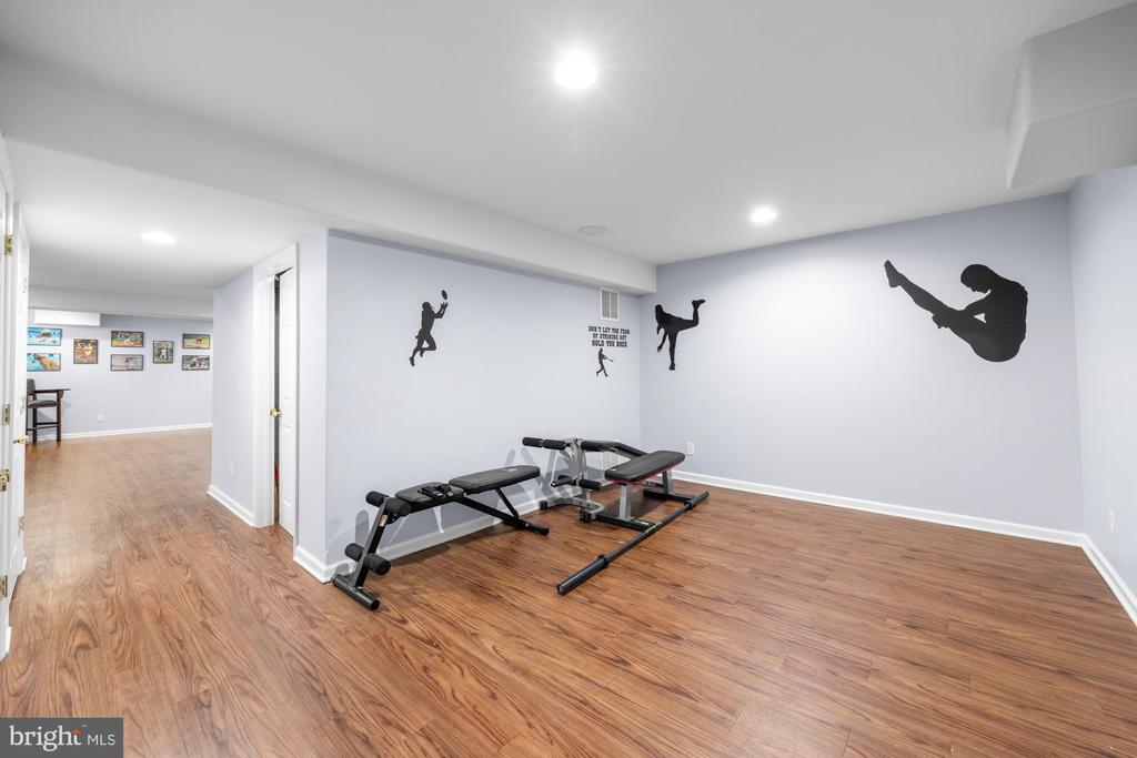 205 Shetland Ct