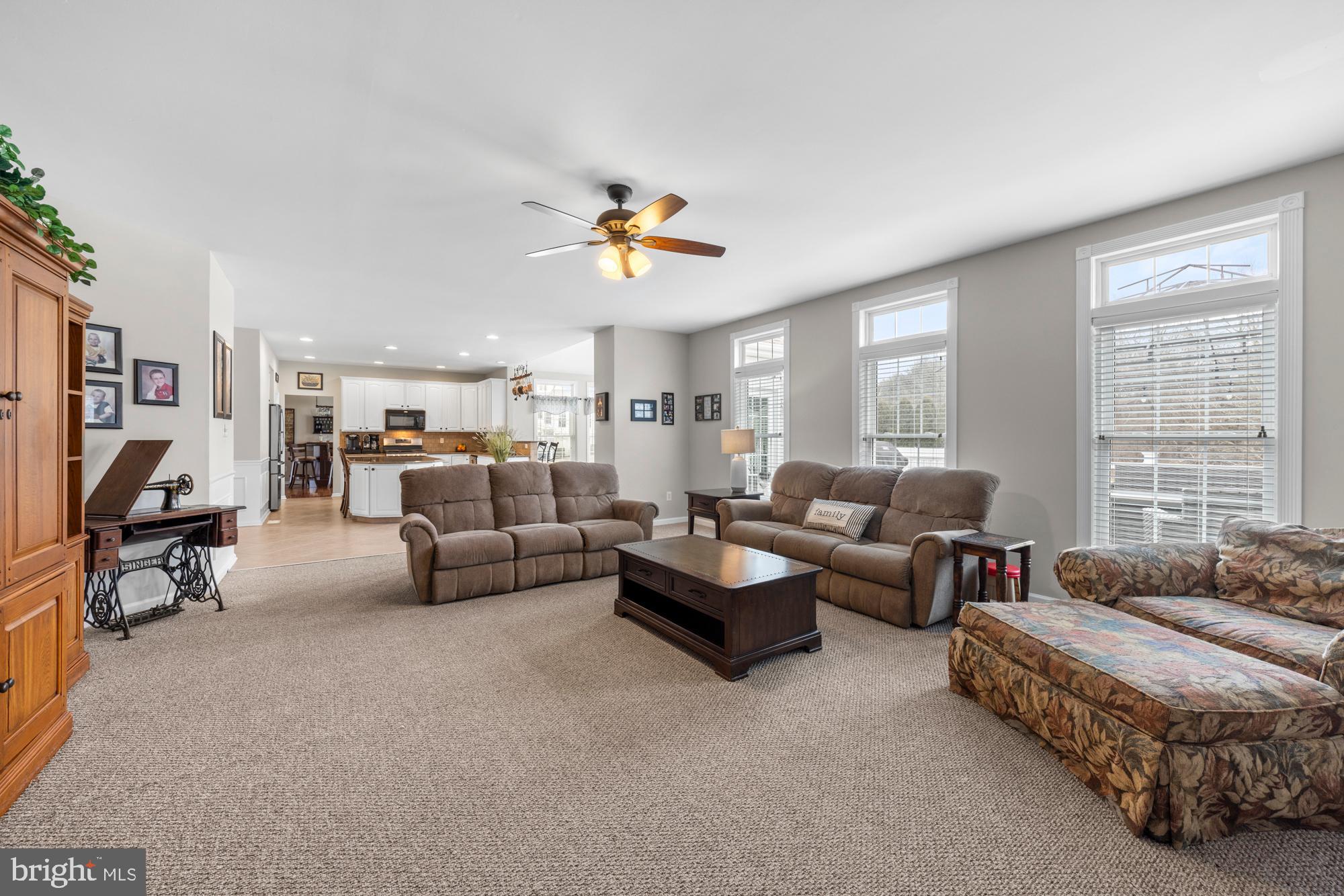 205 Shetland Ct