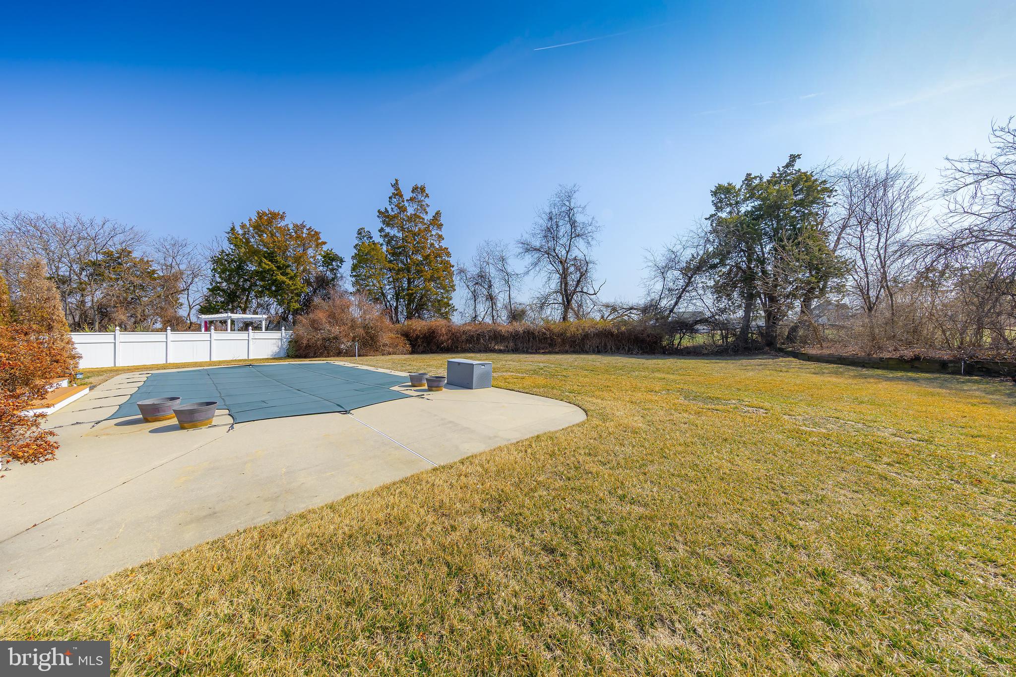 612 Bainbridge Dr