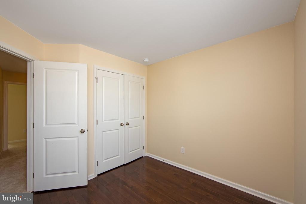 421 DOGWOOD DR