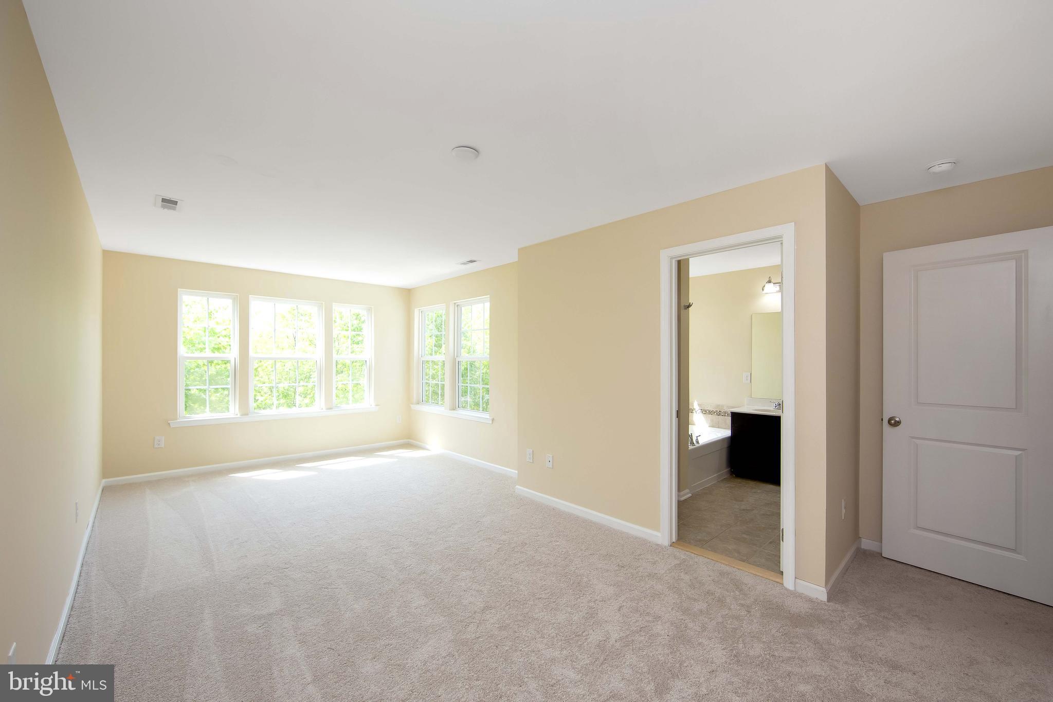 421 DOGWOOD DR