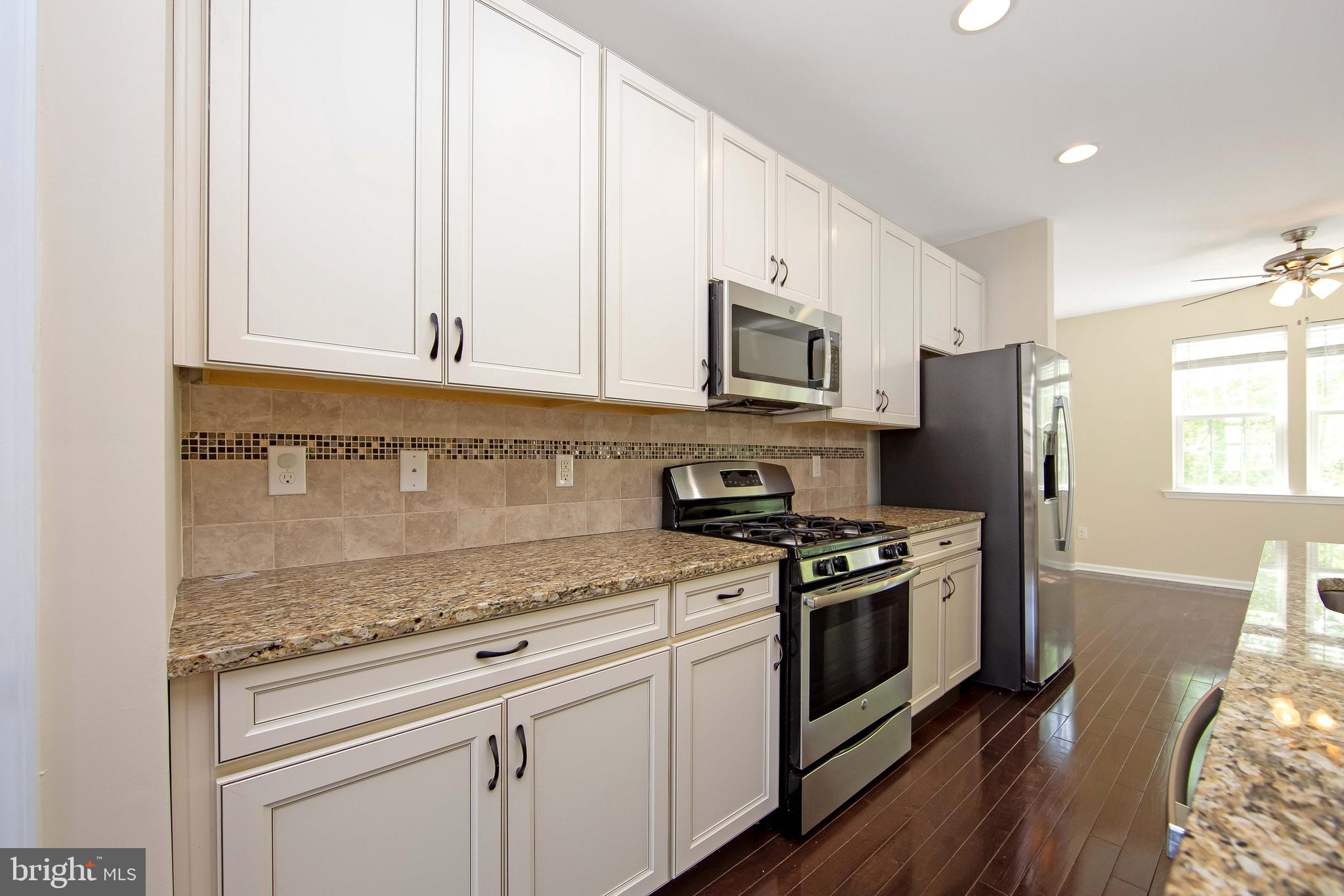 421 DOGWOOD DR