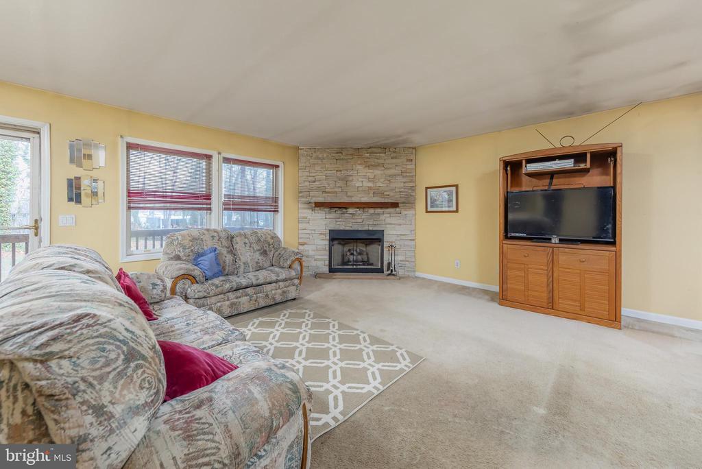 600 Holly Dr