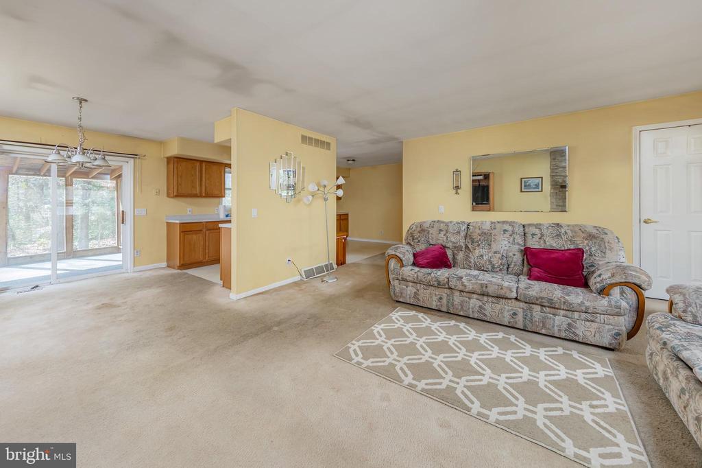 600 Holly Dr