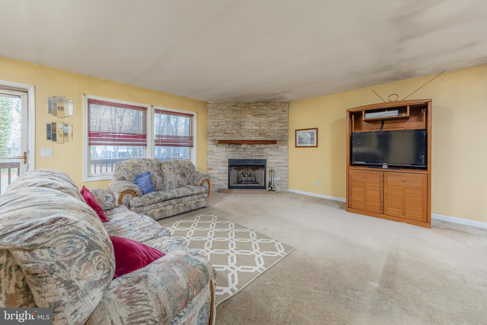 600 Holly Dr
