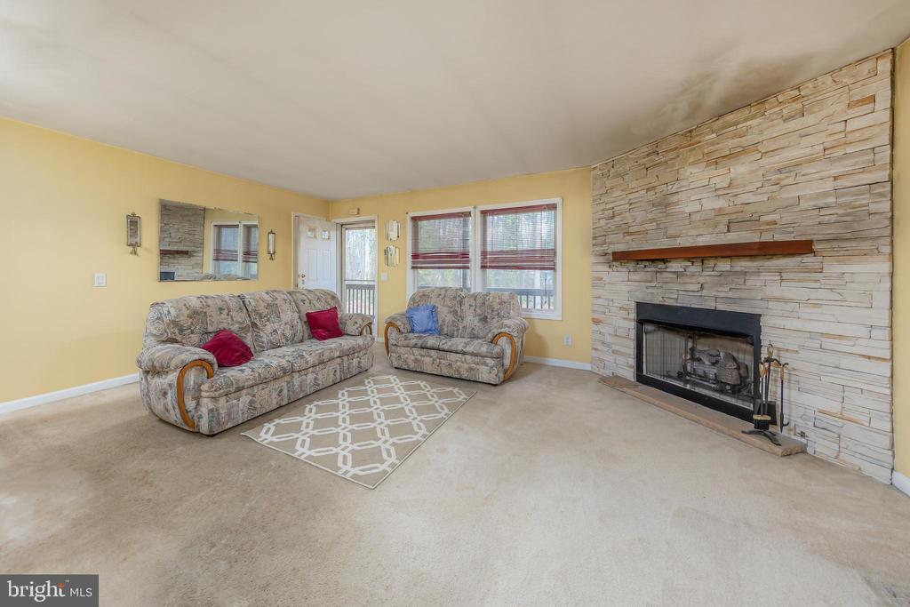 600 Holly Dr