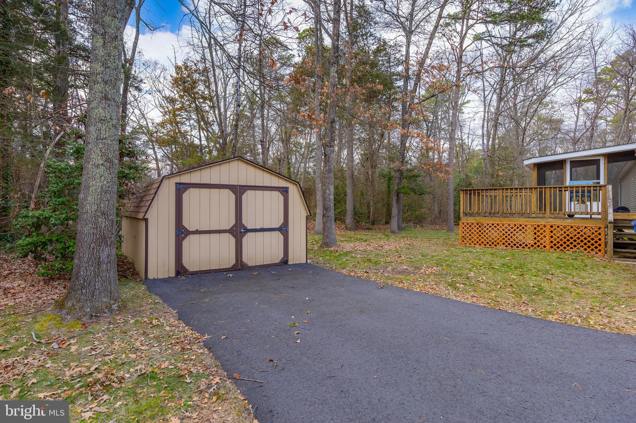 600 Holly Dr