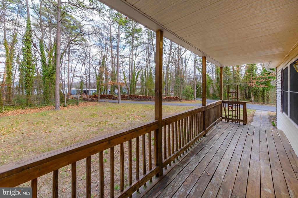 600 Holly Dr