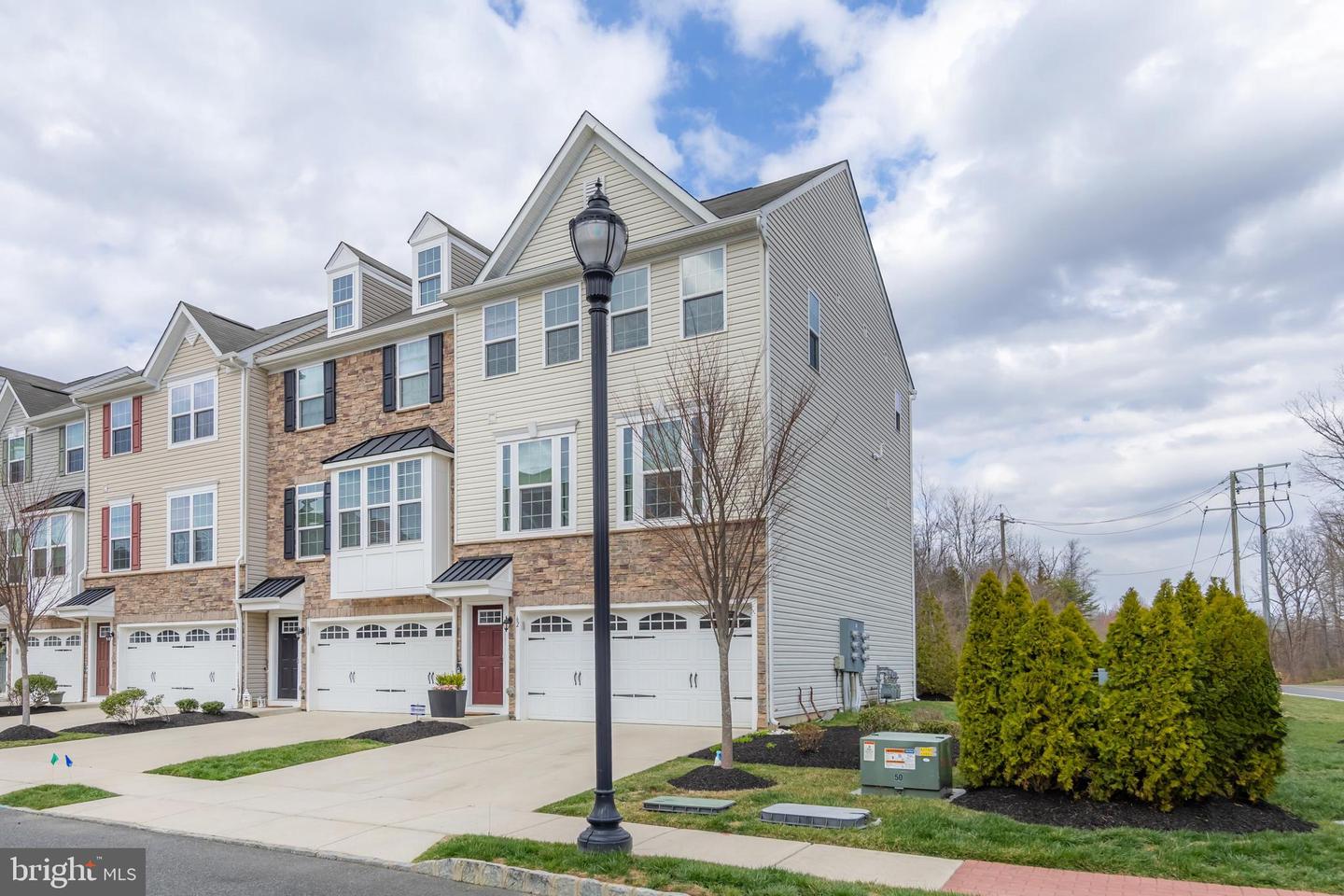 62 Peacock Cir