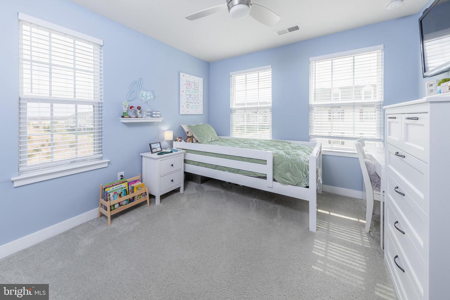 62 Peacock Cir
