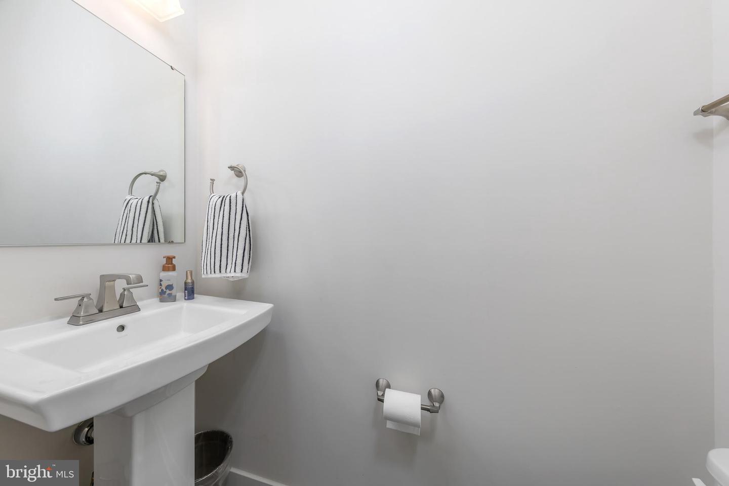 62 Peacock Cir