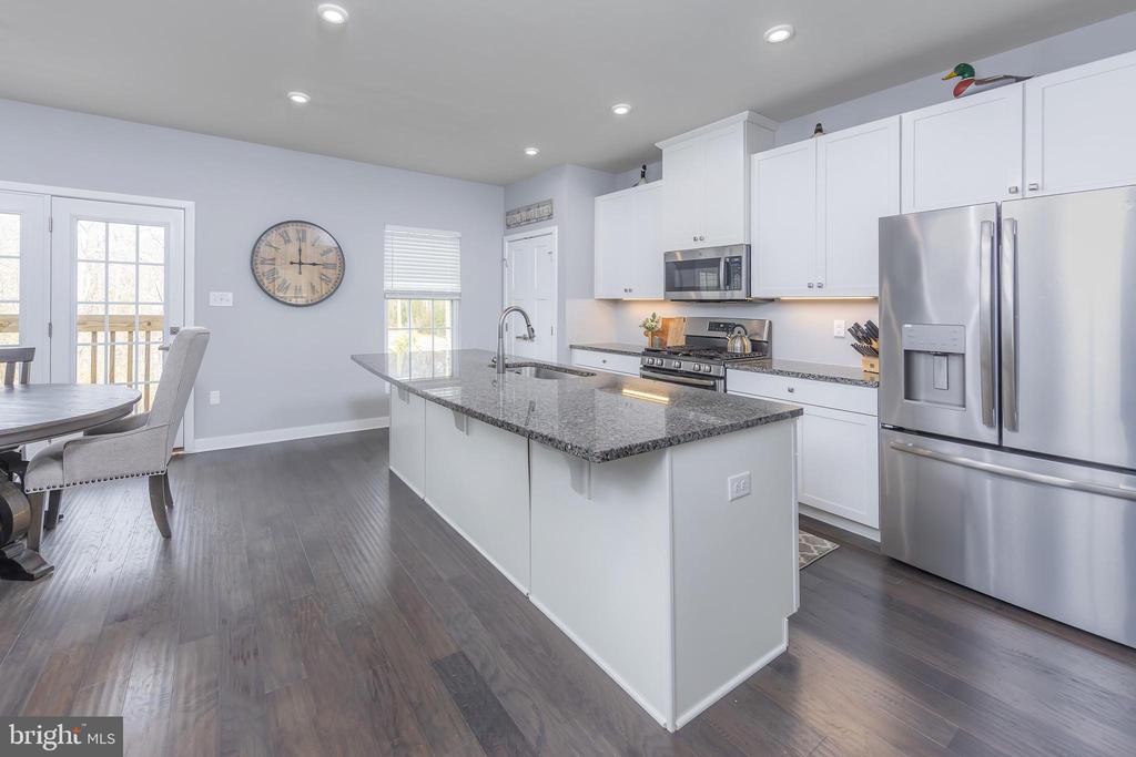 62 Peacock Cir