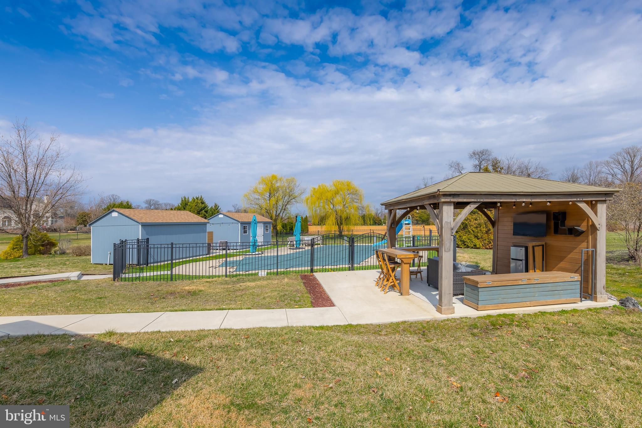 298 Katie Ct
