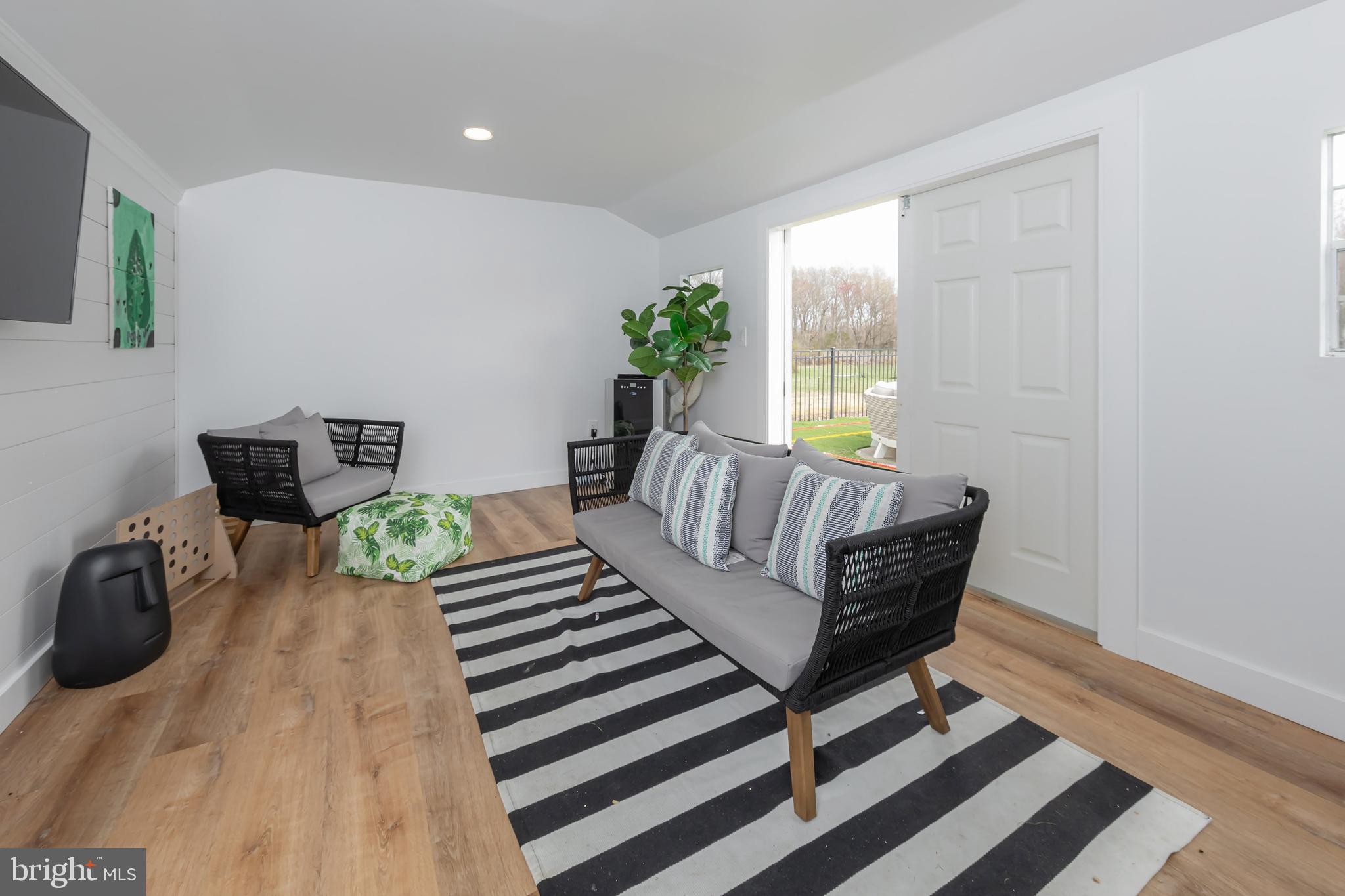 298 Katie Ct