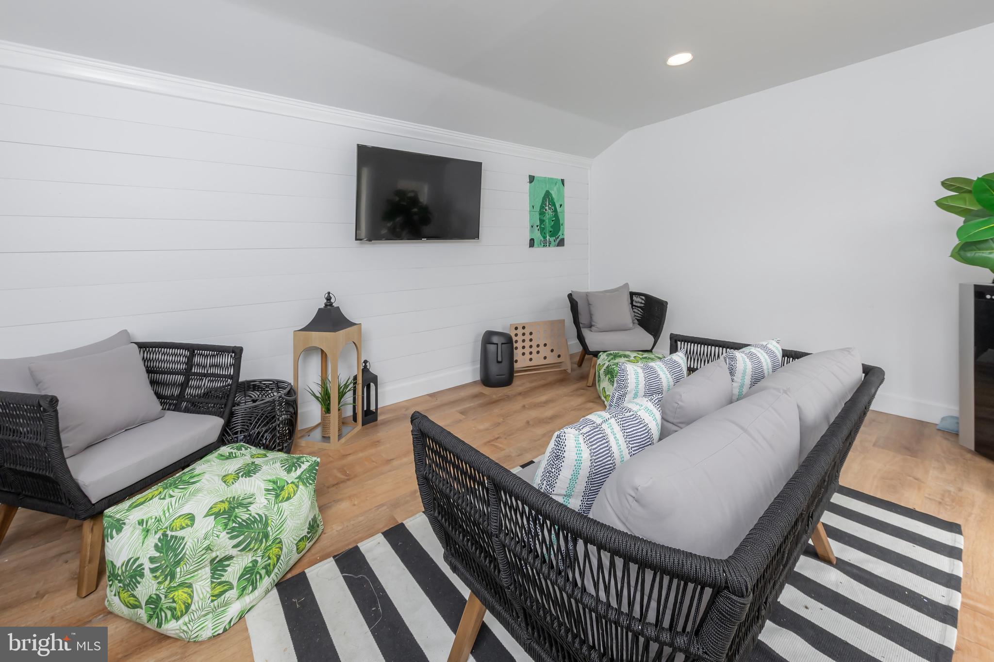 298 Katie Ct