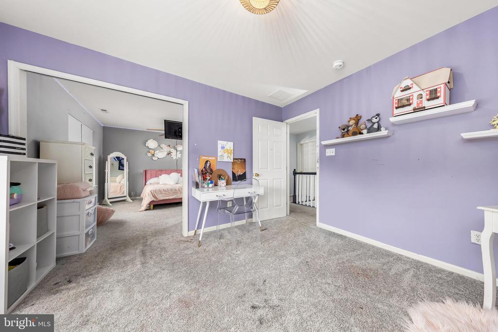 298 Katie Ct