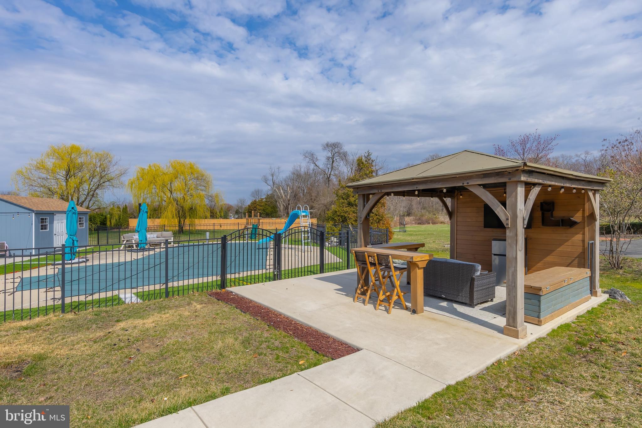 298 Katie Ct