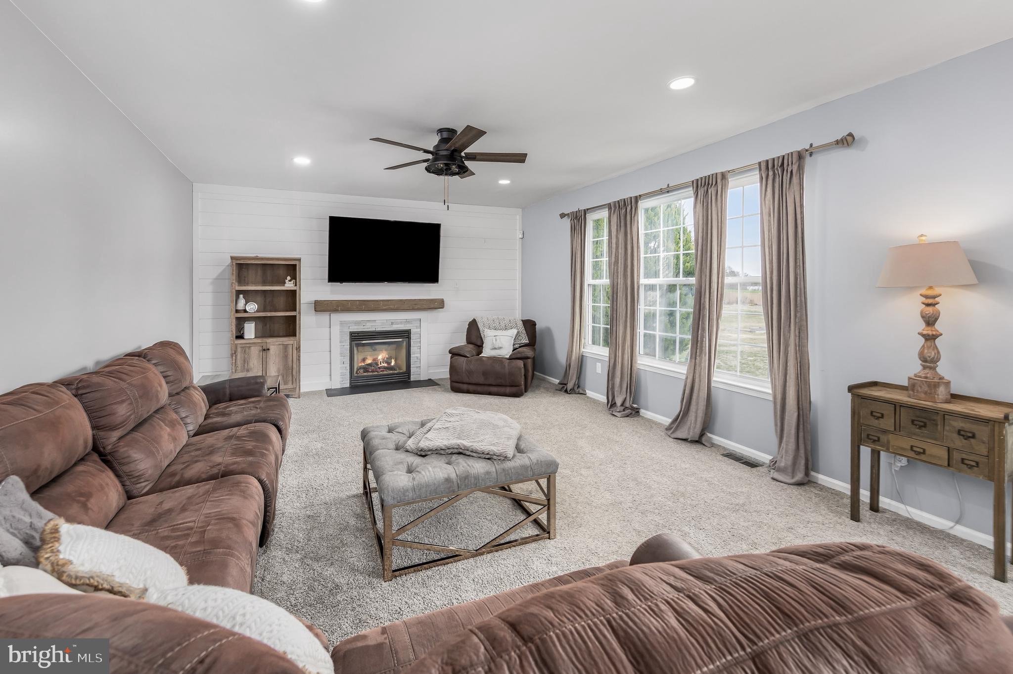 298 Katie Ct
