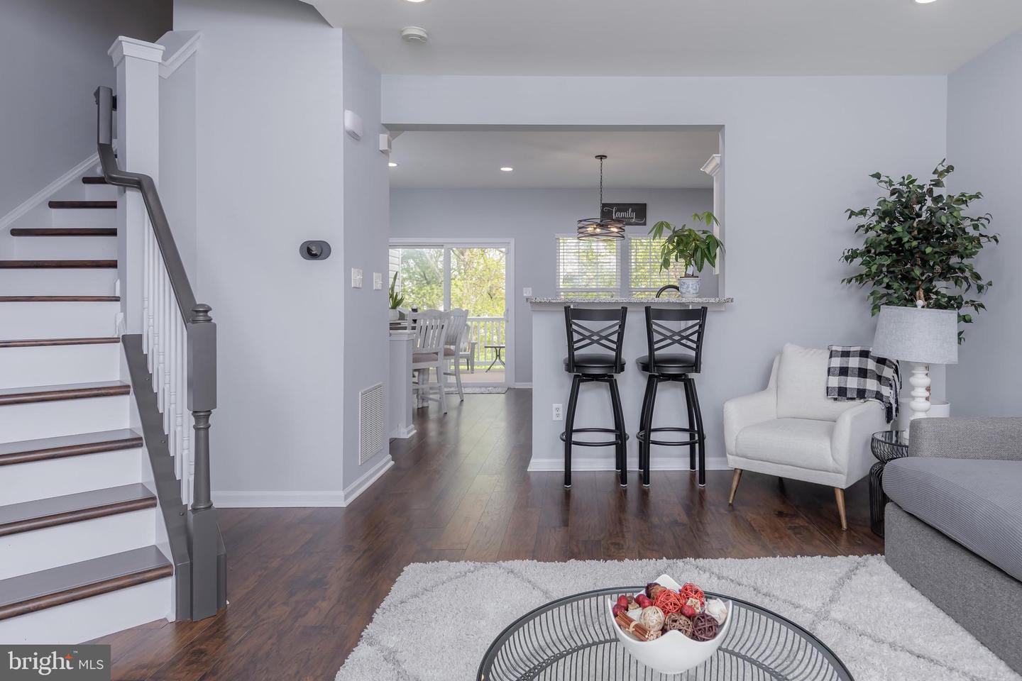 631 Sweetgum Ln