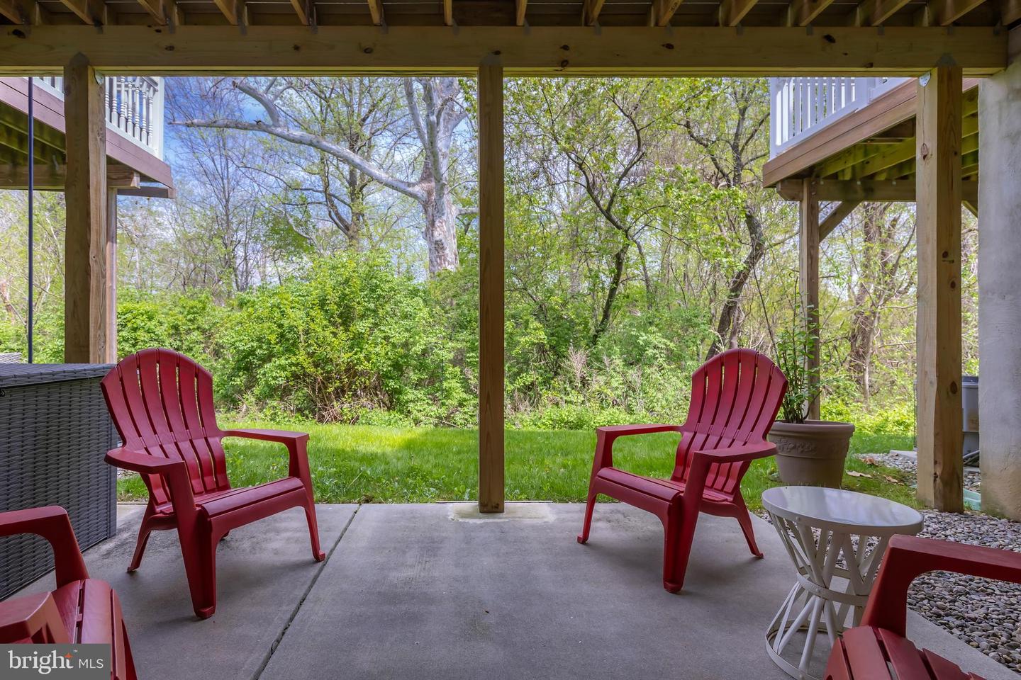 631 Sweetgum Ln