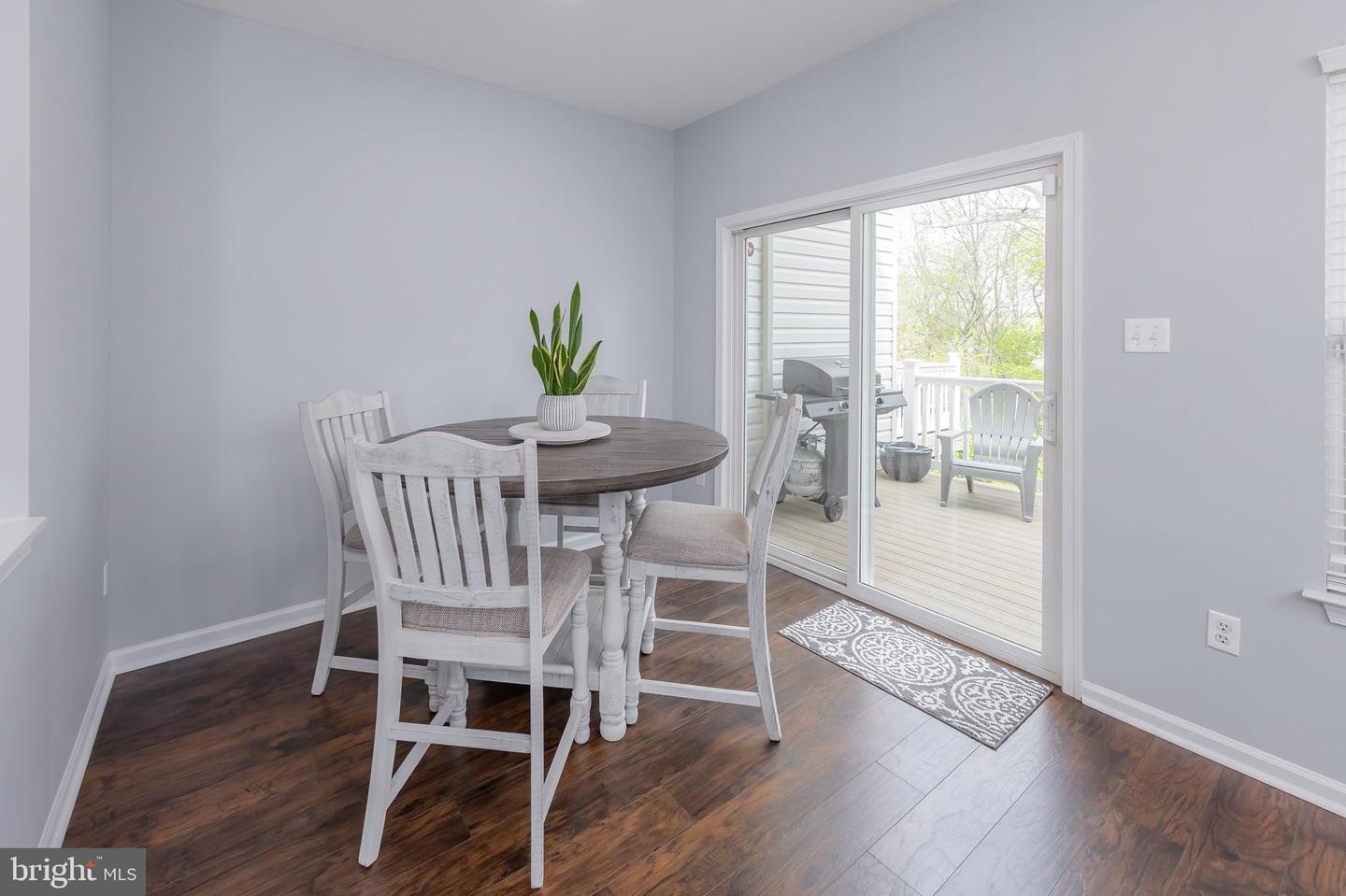 631 Sweetgum Ln