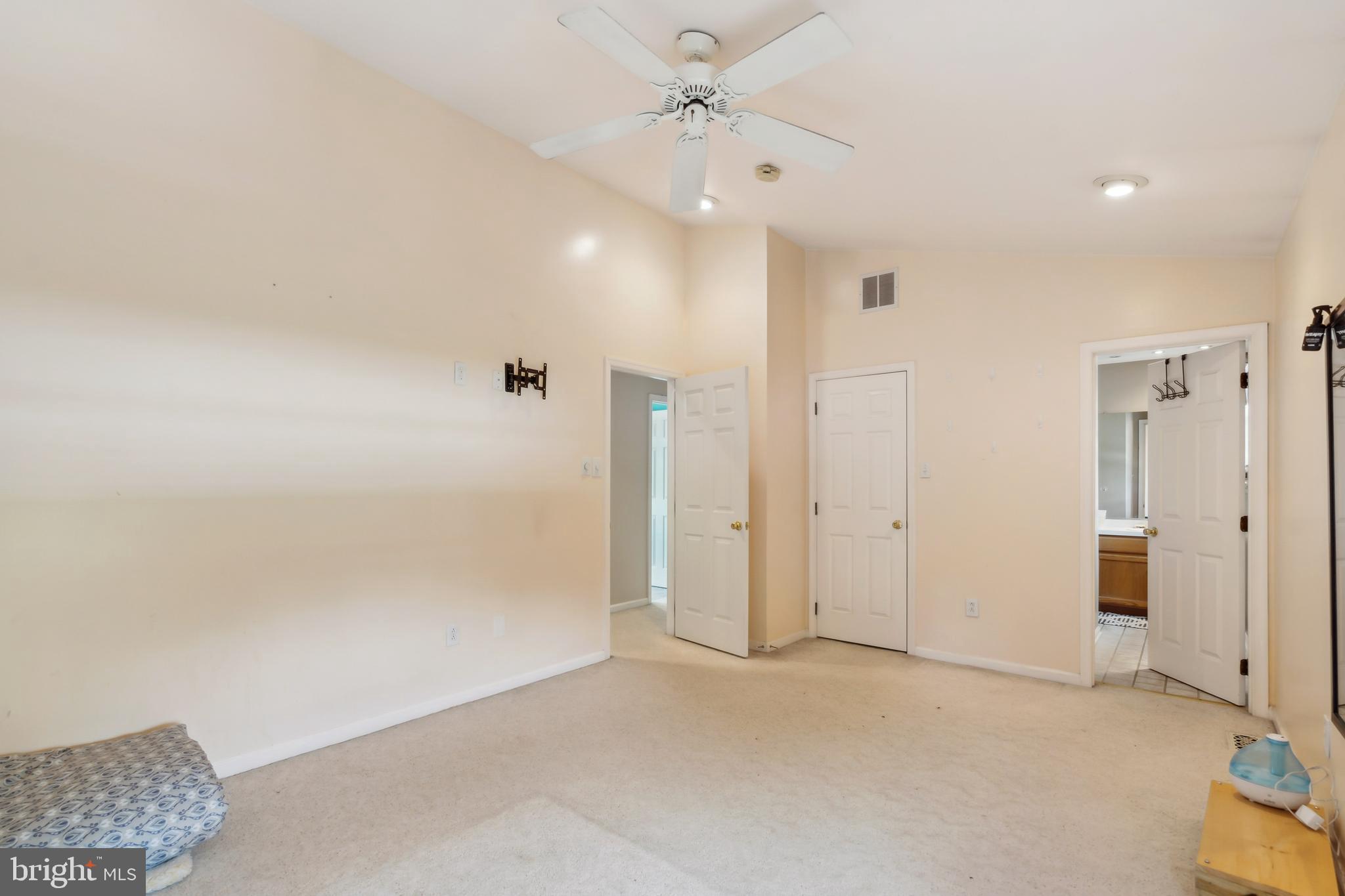 9 POPLAR COURT