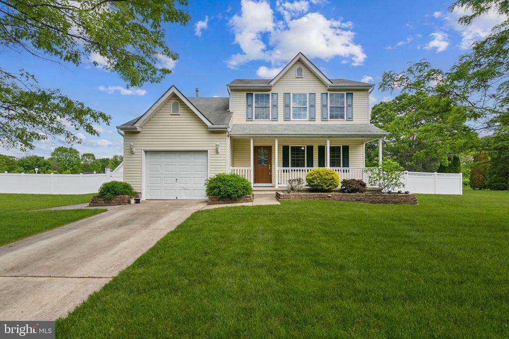 9 POPLAR COURT