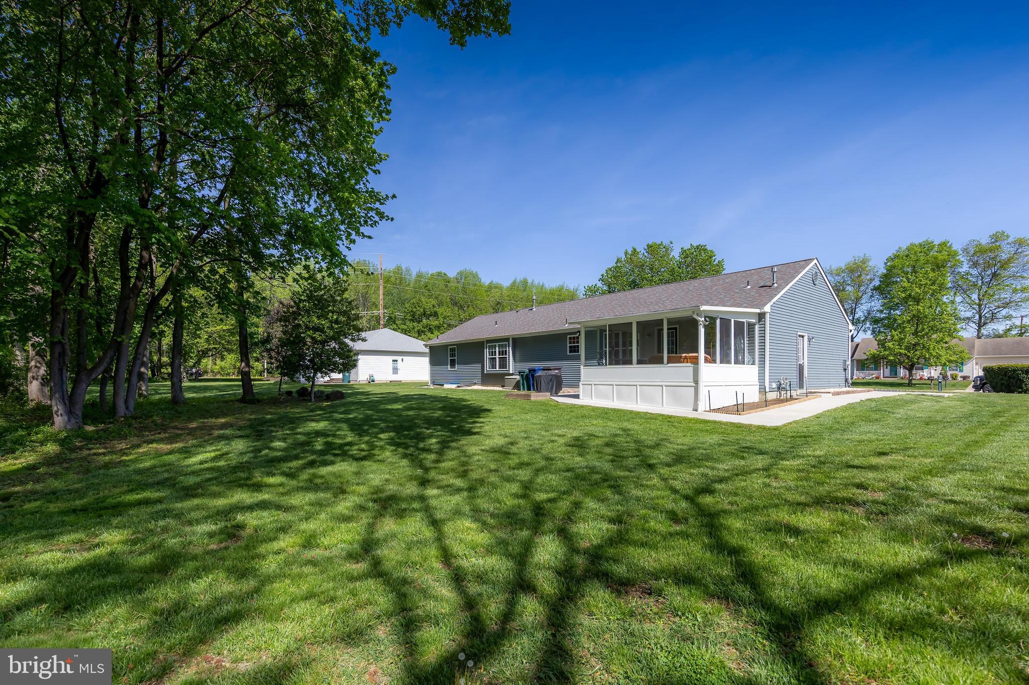 403 Village Ct
