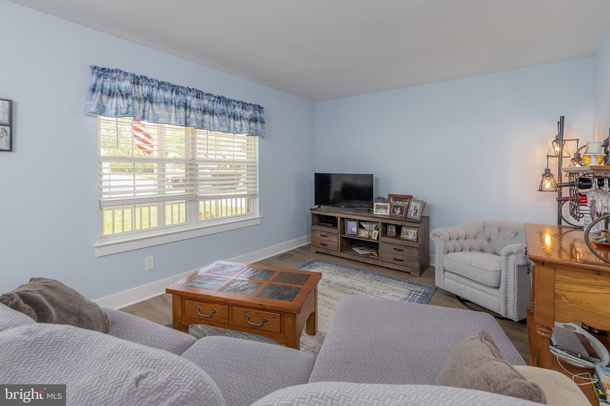 403 Village Ct